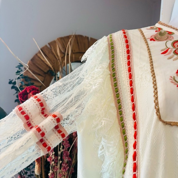 Anthropologie Bl-NK Tali Embroidered Lace Top S NWT - Picture 7 of 12